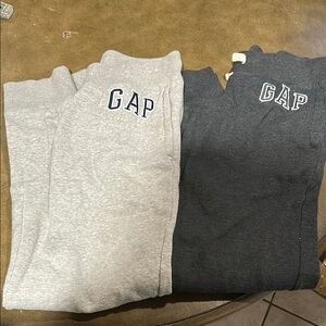 GAP Gray and Black Sweatpants Set